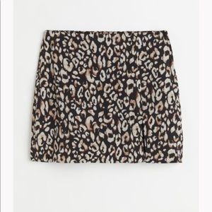 H&M leopard skirt